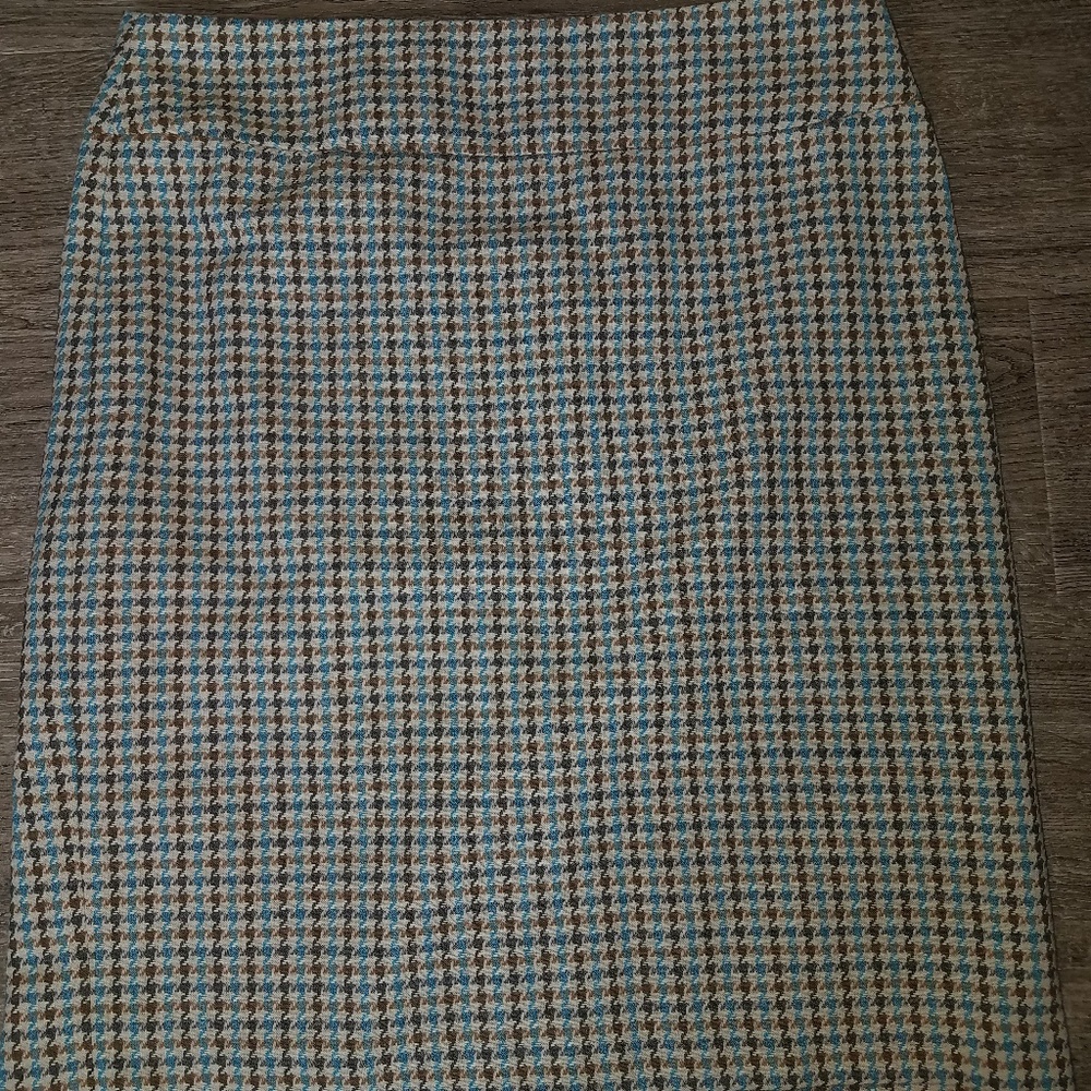 The Limited skirt size 6